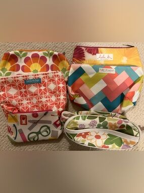 Clinique Bonus Time - Set Of 6 Cosmetic Makeup Bags - New, No Tags - Cute!